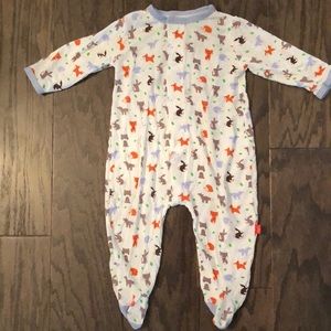 Magnetic Me Footie in Model fabric! Like NEW!